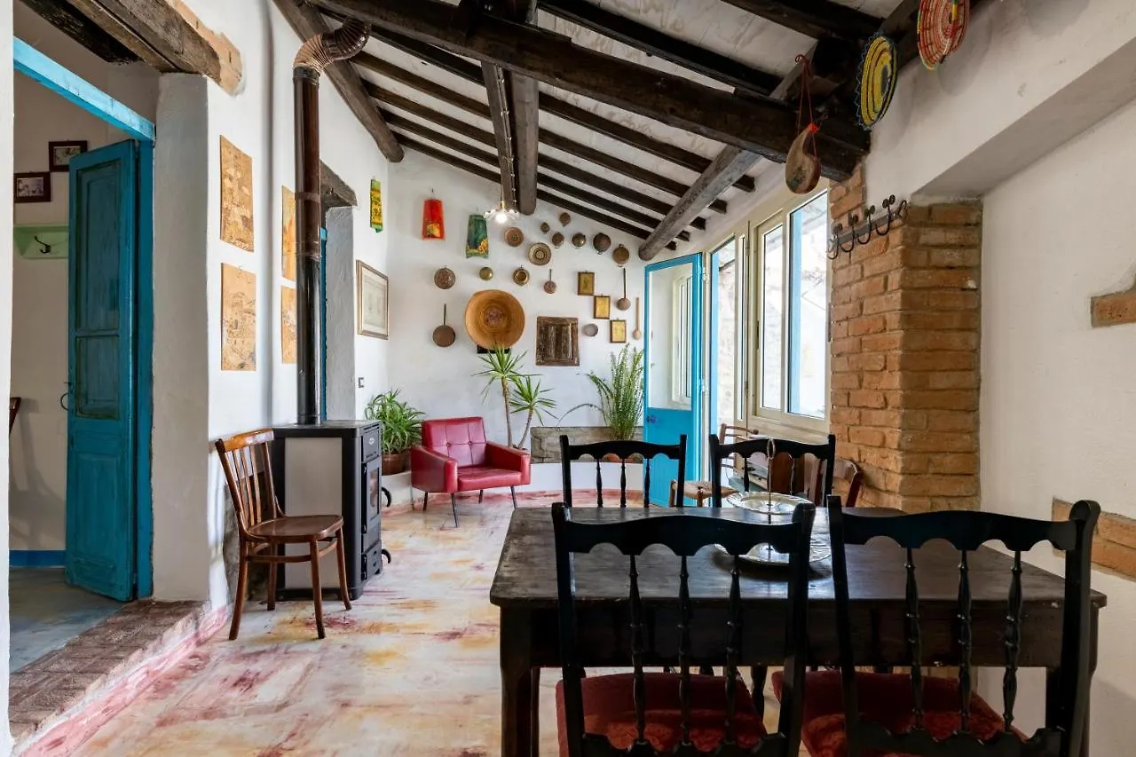 Villa La pergola  Gergei Casa vacanze
